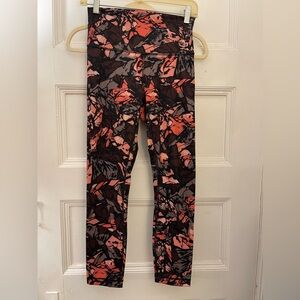 2 pieces -Lululemon size 6 leggings and sports bra